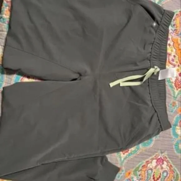 Figs - Picture 1 of 2